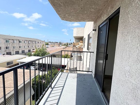 5th image of 13801 Yukon Ave APT 31
