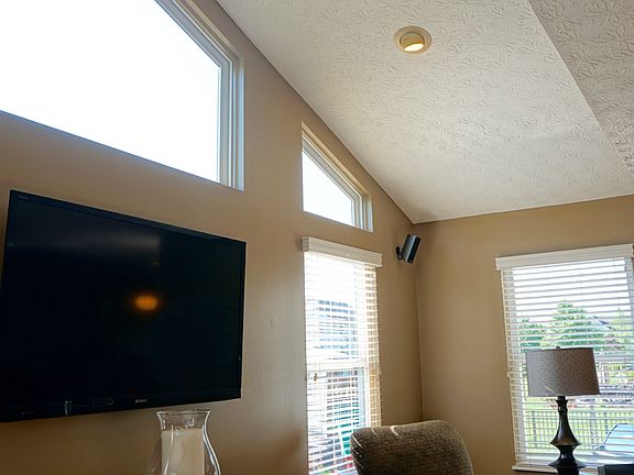 3rd image of 3166 Jergens Pl