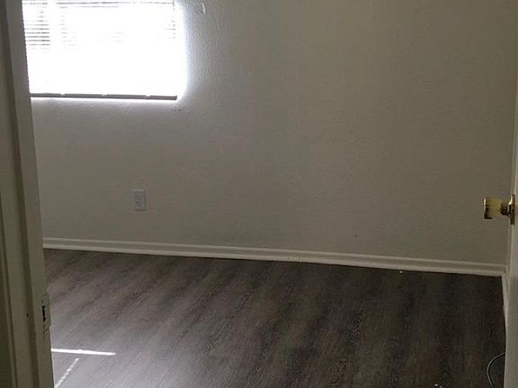 4th image of 269 N Mayflower St #8