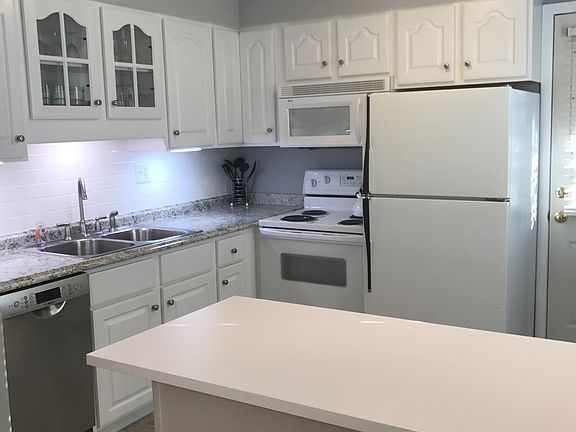 2nd image of 1711 Mayenne Ct APT B