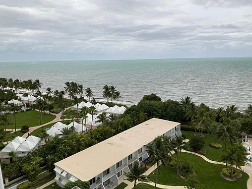 881 Ocean Dr Photo 1