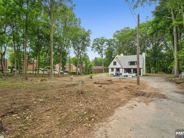 206 Central Ave, Englewood, NJ 07631