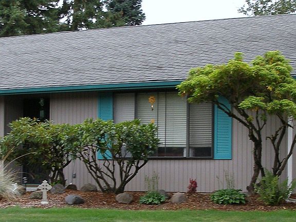 2nd image of 11519 NE 8th St