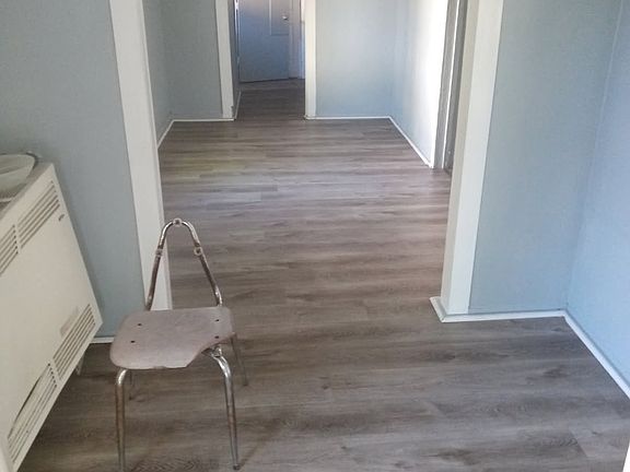 5th image of 1011 Queen St