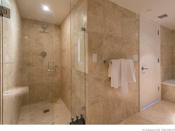 4th image of 102 24th St APT 914
