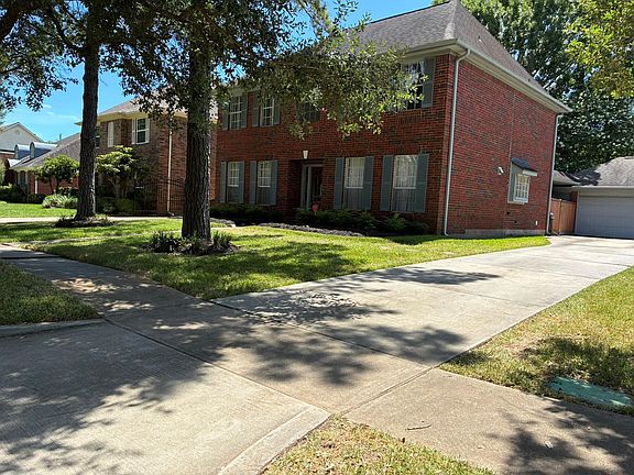 4th image of 4635 Meadow Green Dr
