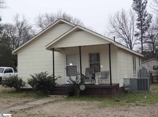 201 Clary St, Laurens, SC 29360