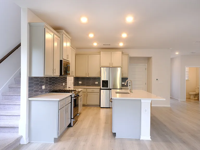 4810 Plum Peach Bnd — Photo 3