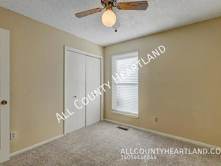 841 N Robinson Ave — Photo 16