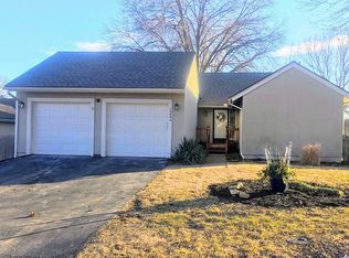 10894 Bradshaw St, Overland Park, KS 66210