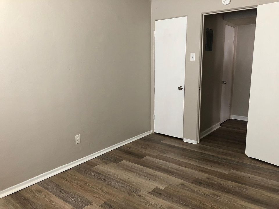 2nd image of 5404 Ulena Ave