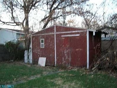 5th image of 34 5th St