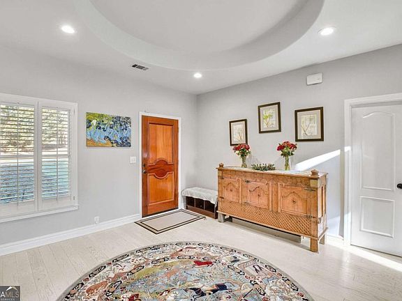 5th image of 1001 Golf Estates Dr