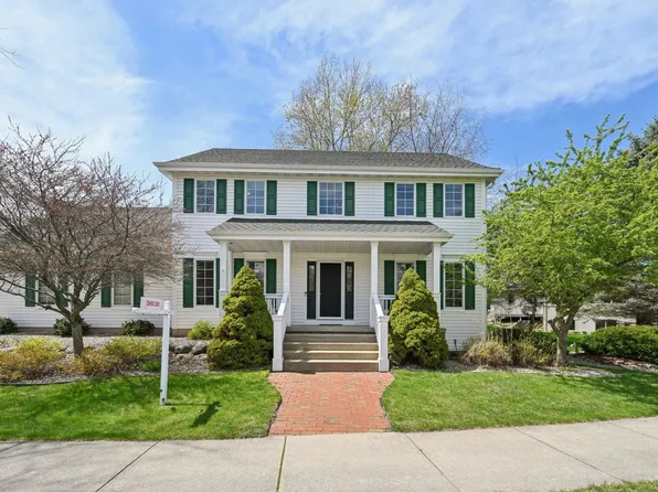 1613 Brookside Ln, Waunakee, WI 53597