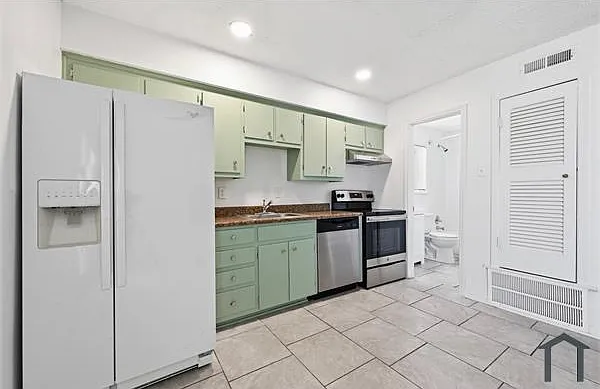 5210 Joe Sayers Ave #C — Photo 6
