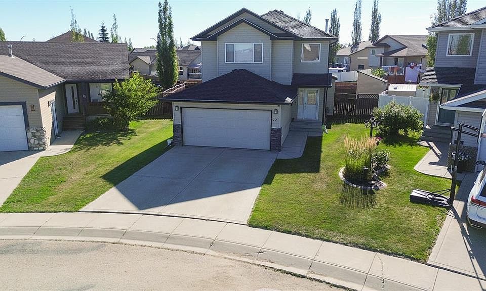 1st image of 19 W Oldring Cres