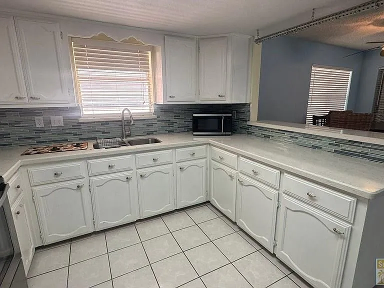 108 W Capricorn Dr — Photo 14