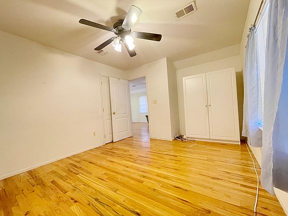 2nd image of 110 Aviston St Floor 2