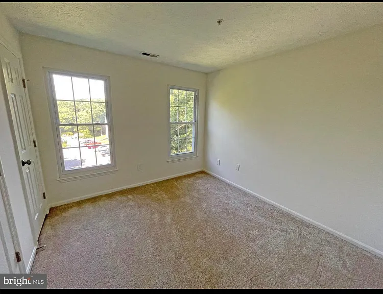 901 Swallow Crest Ct #G — Photo 11