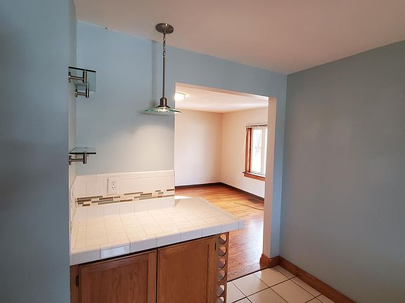 4th image of 8615 Aitken Ave Floor 1