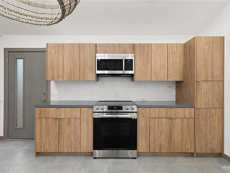 1304 E Iris Ave #1 — Photo 8