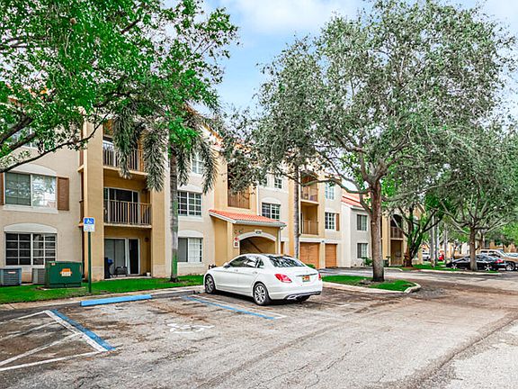 3rd image of 4220 San Marino Boulevard #303