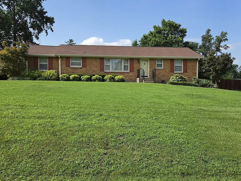 2401 Ridgeland Dr