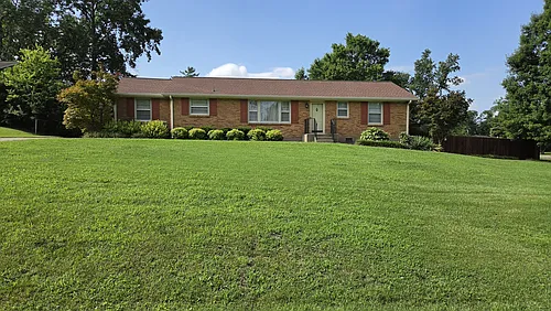 2401 Ridgeland Dr Photo 1