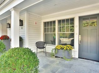 470 Main St #9, Armonk, NY 10504