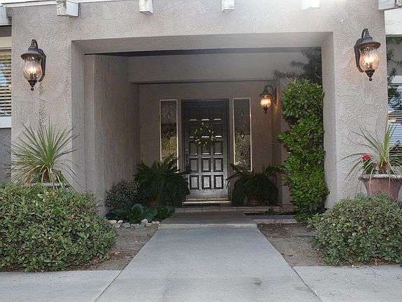 4th image of 2505 S Silvervale St