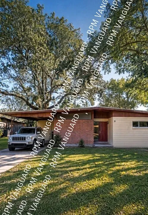 1221 Berwyn Rd