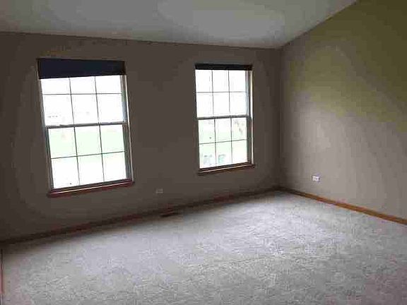 5th image of 28650 N Madison Ave