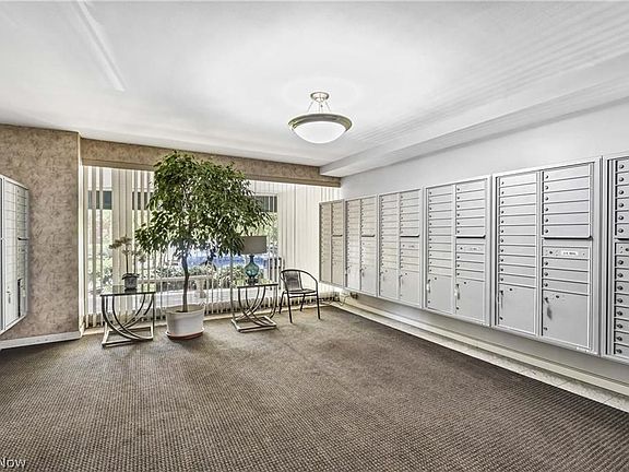 4th image of 11820 Edgewater Dr APT 106