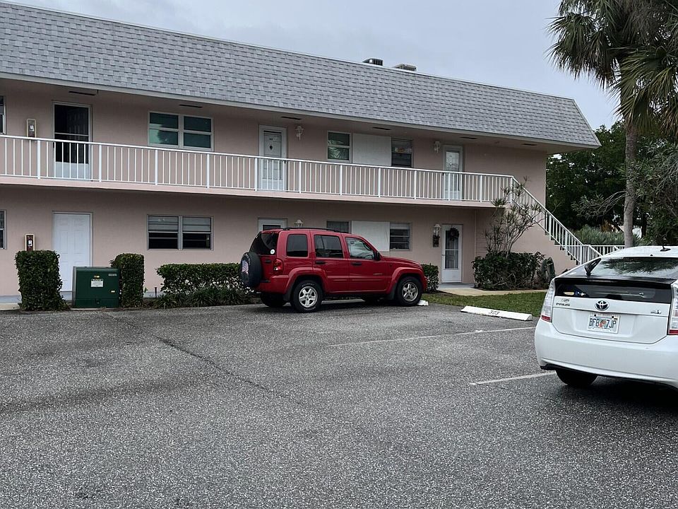 1st image of 18081 SE Country Club Drive #100