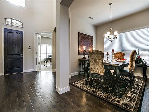 4th image of 2405 Barclay Ct