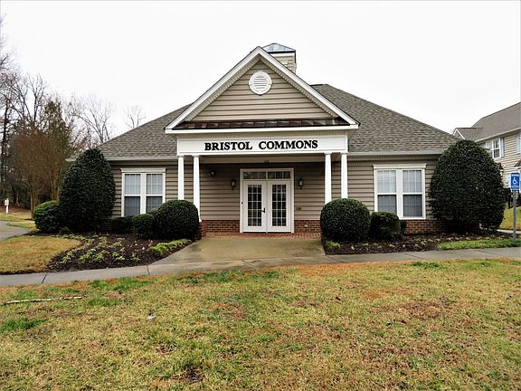 3rd image of 410 Settlement Dr