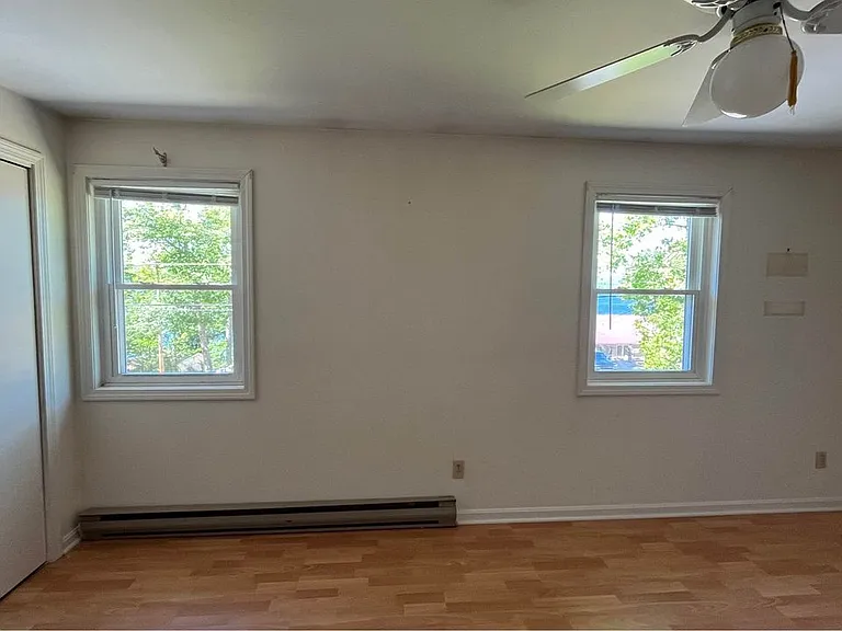 427 Memorial Dr — Photo 13