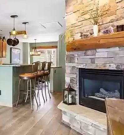 2nd image of 6 Spyglass Ln