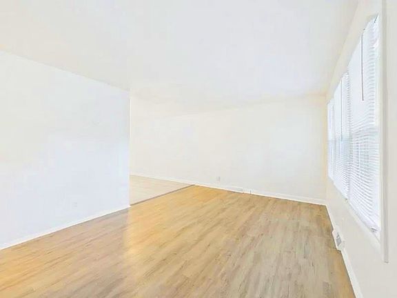 2nd image of 11014 Booth Ave