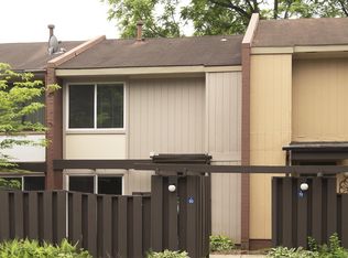 1380 Northgate Sq, Reston, VA 20190