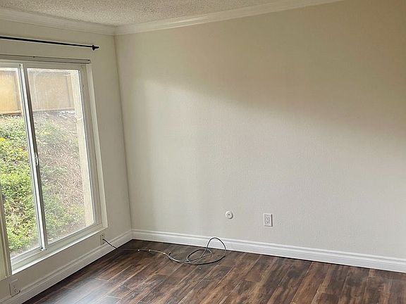 4th image of 3674 Alabama St Unit B