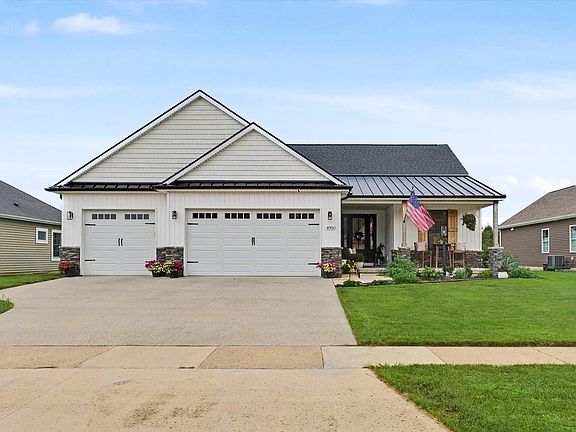 2nd image of 4906 Chestnut Grove Dr