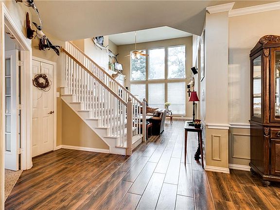 5th image of 2809 Country Glen Ln