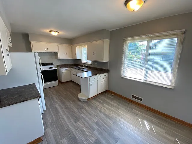 3579 Eakin Rd — Photo 6