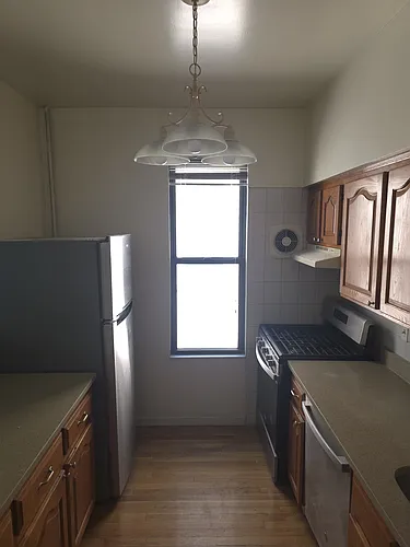 30-86 33rd St #2B Photo 1