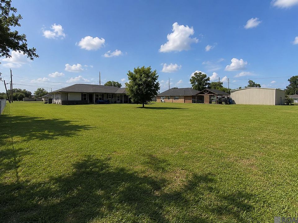 2nd image of 4009 Bayouside Dr