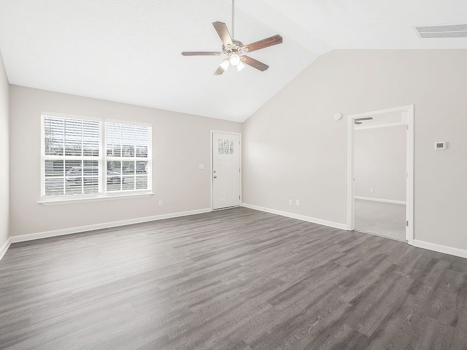 1st image of 220 Sky Harbor Dr