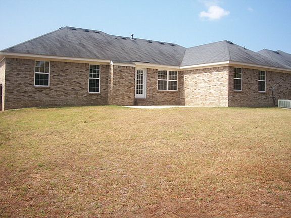 2nd image of 3415 Essex Pl