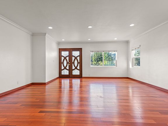 2nd image of 2120A 9th Ave