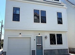 1 Nats Ct, Charleston, SC 29403
